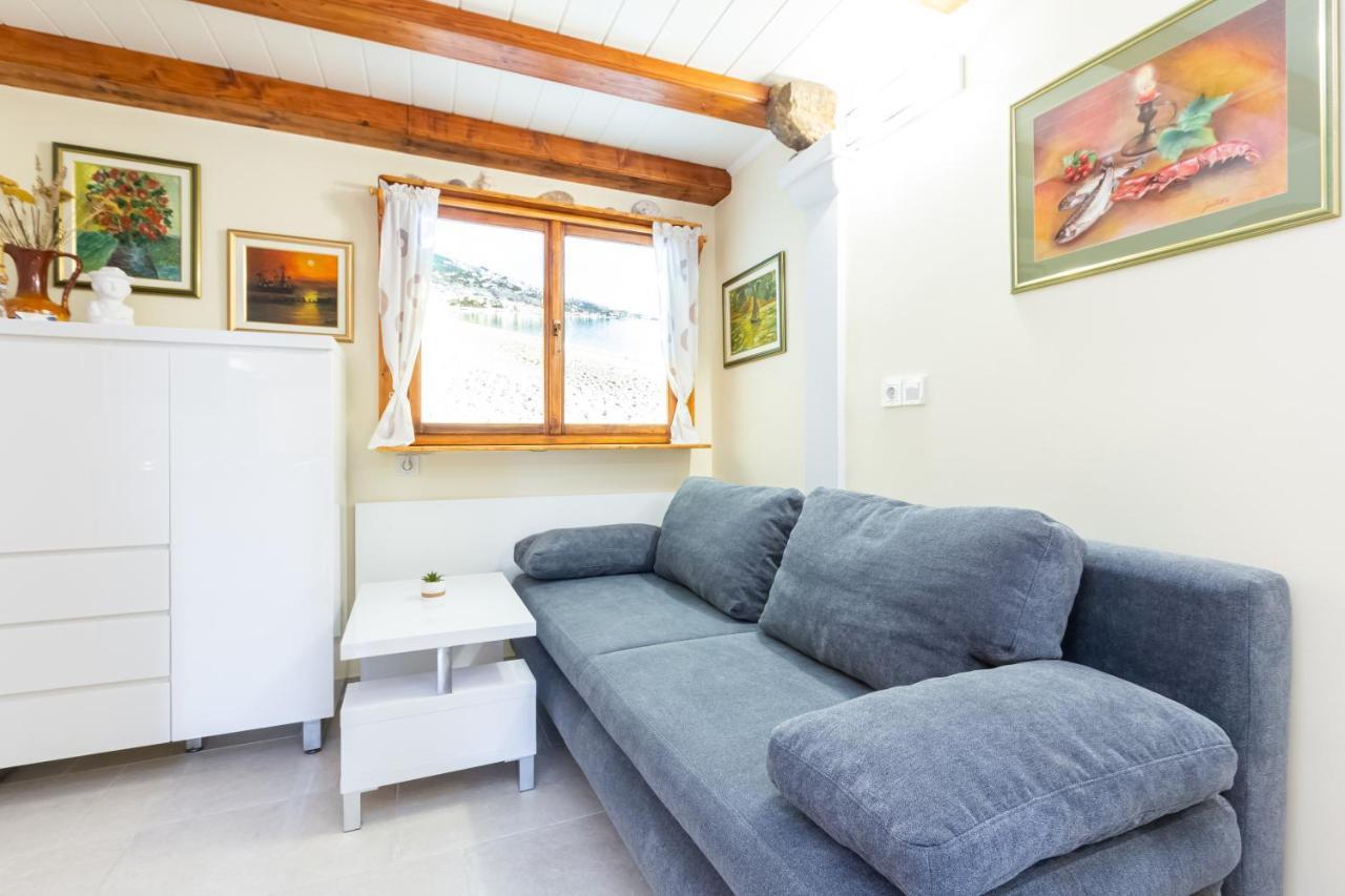 Apartment Sepat With Free Parking Place In Baska Exterior foto